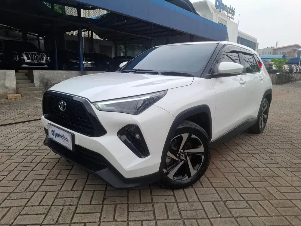 TDP 1 JUTA Toyota Yaris Cross 1.5 G Bensin-AT 2023 Hitam CVJAA