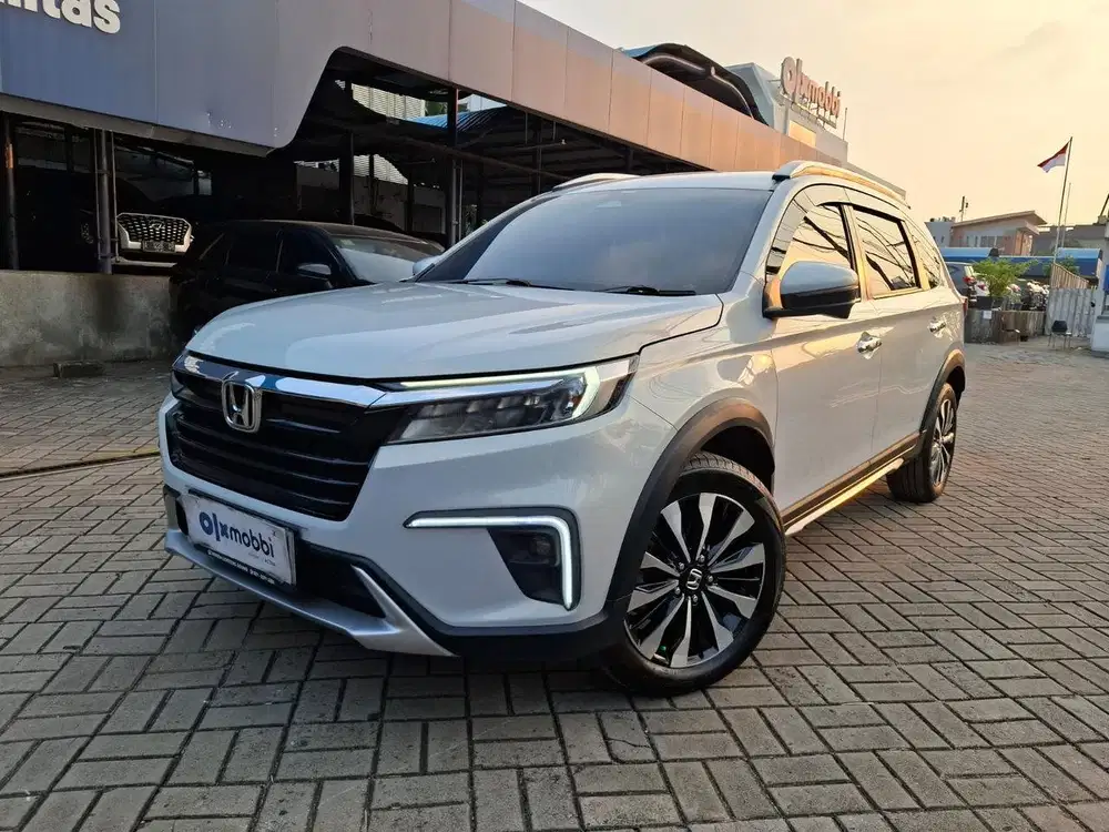 TDP 1 JUTA Honda BR-V 1.5 Prestige Sensing Bensin-AT 2022 Abu CUZOB