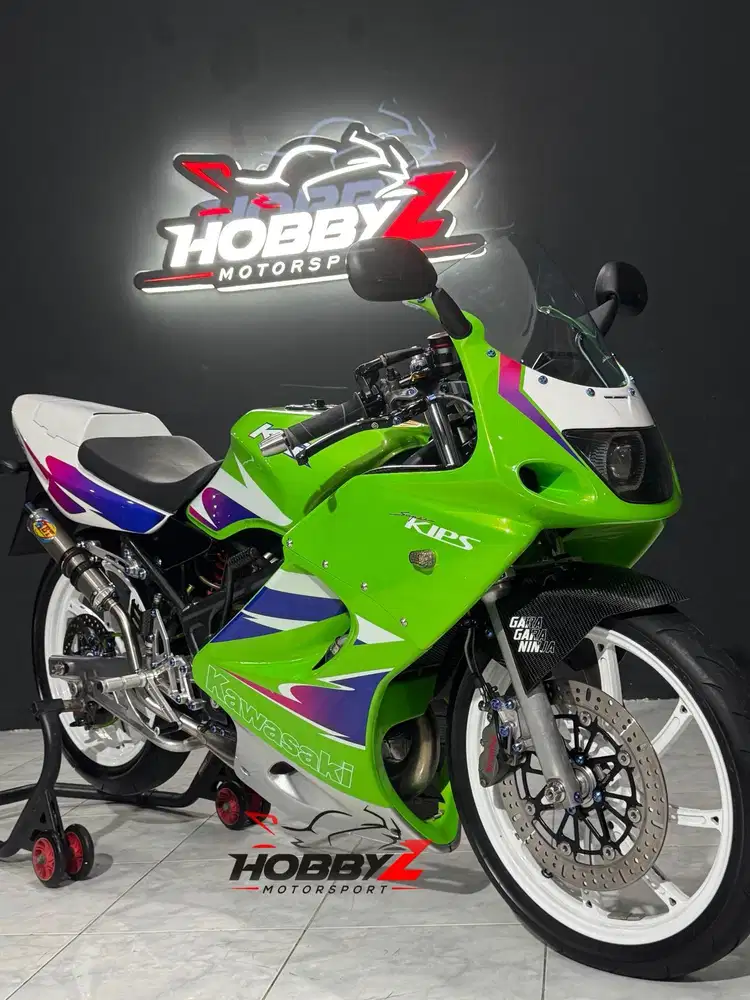 Kawasaki ninja 150RR modif hedon 2011 rata kanan istimewa