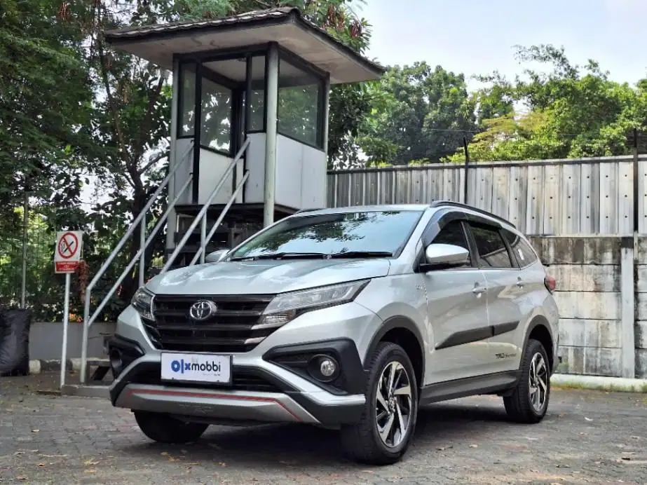 KM Rendah - Toyota Rush 1.5 S Bensin-AT 2020