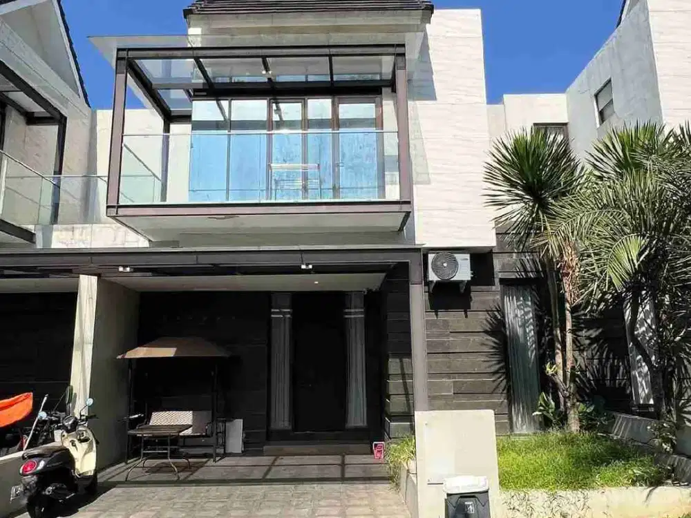 Rumah Modern di Permata Jingga Soekarno-Hatta Suhat Malang.