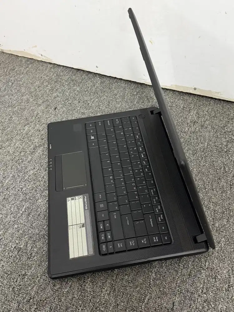 Laptop Core i3 RAM 4gb / 500gb Webcam Baterai Terbaik Semua Normal BJM