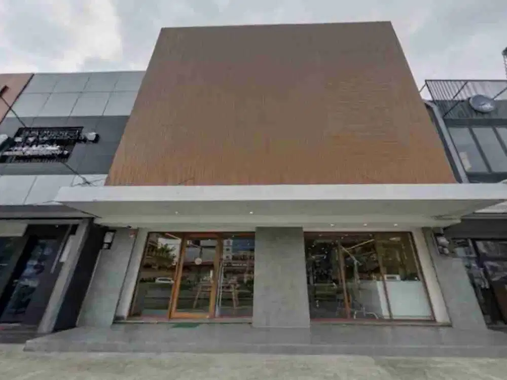 Sewa Ruko Gandeng 2 Lantai di Area Bisnis Kemang Luas 240m²