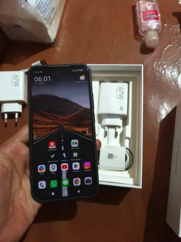 Xiaomi mi 15T mulus fullset garansi on 12/256 user pribadi