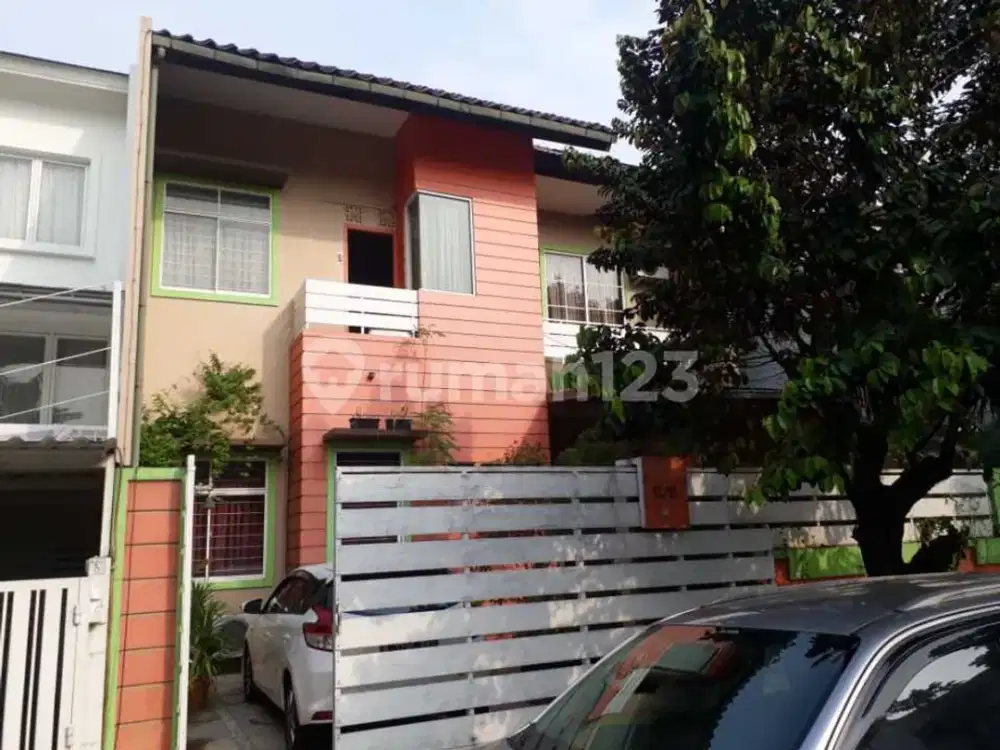 Rumah 2 Lantai Perumahan Victoria Park Tangerang