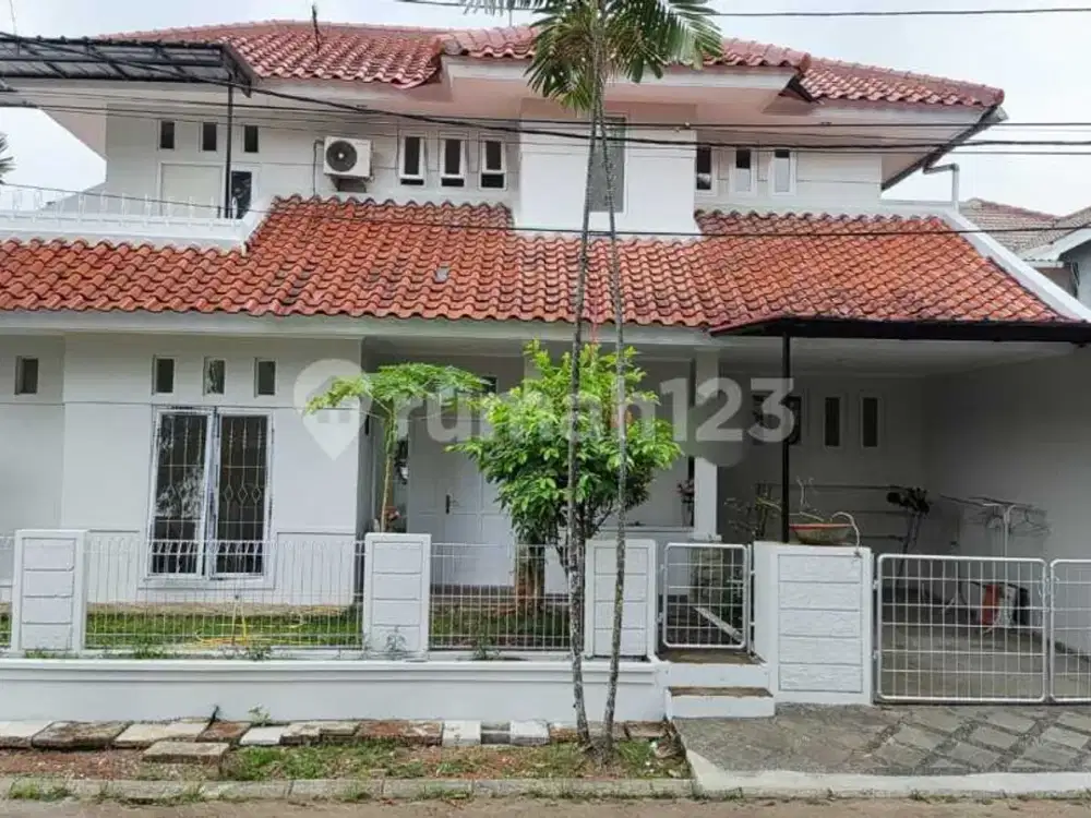 Dijual Rumah 2 Lantai, Hook di Nusaloka BSD