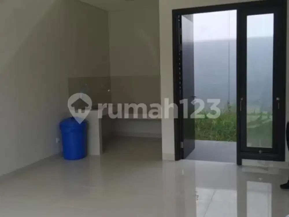 Rumah @Precia Eminent BSD Samping dan Depan Rumah Taman BSD