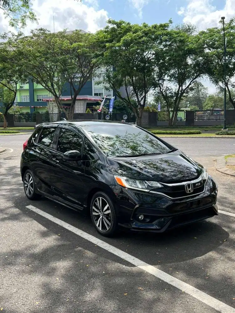 KM 40rb Honda Jazz RS AT CVT 2018 (nik 2017) Istimewa
