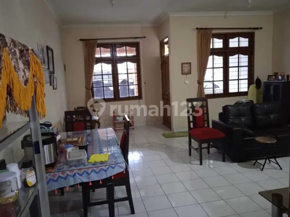 House For Sale Rumah 3 LT + Rooftop Bintaro Jaya S5 Tangsel