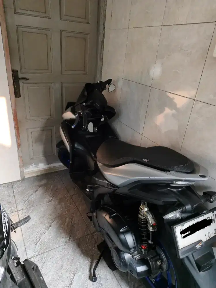 AEROX 2019 SILVER