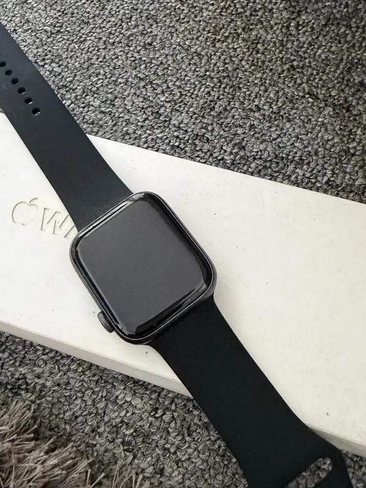 Apple Watch 44mm Series 4 Semua Normal 100% Original Apple Jual Murah