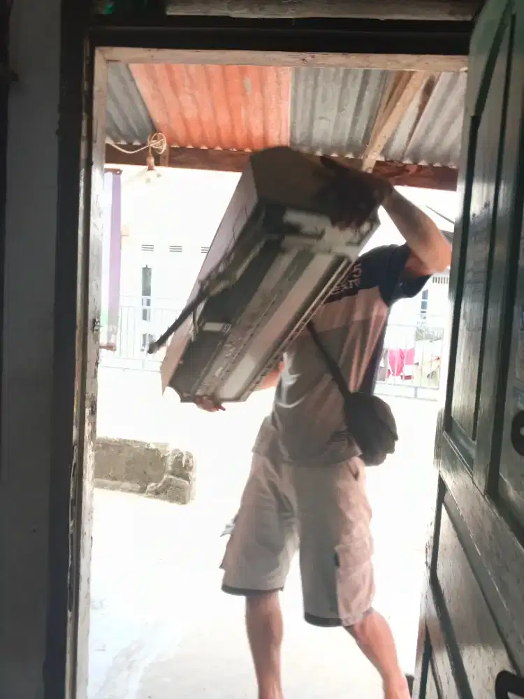 Tampung AC rusak atau mati total