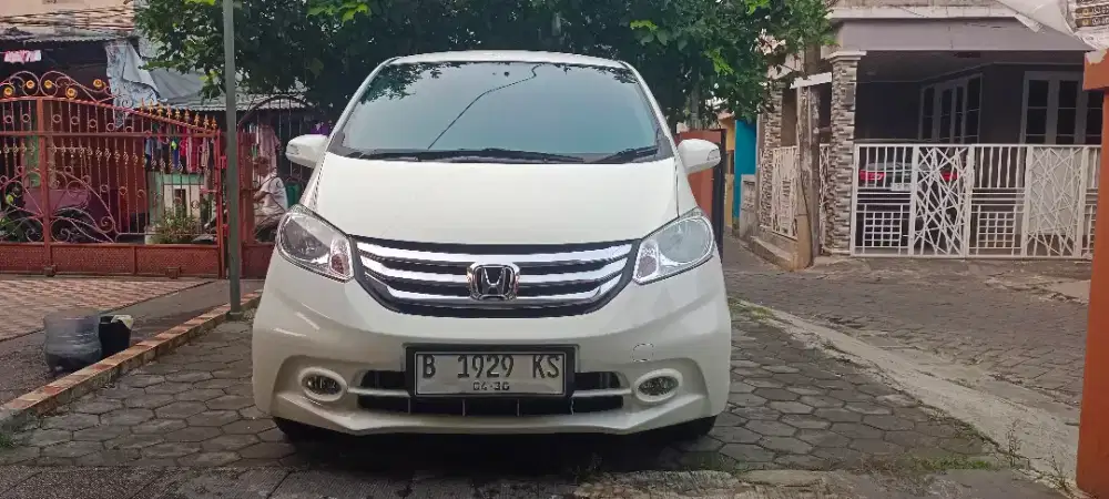 Honda Freed PSD km77rb