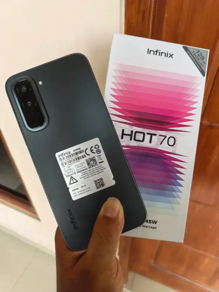 (3 Minggu Pakai) Infinix Hot 70 8/128 Like New