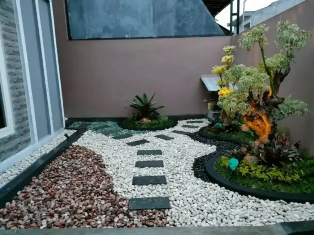 Taman minimalis hijau