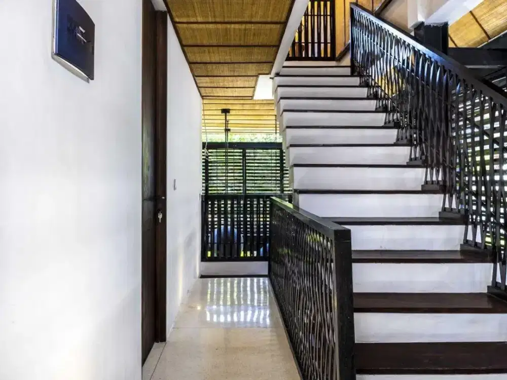Villa Baru 3 Lantai Ready Fully Furnished Di Premium Canggu - Thumbnail 2