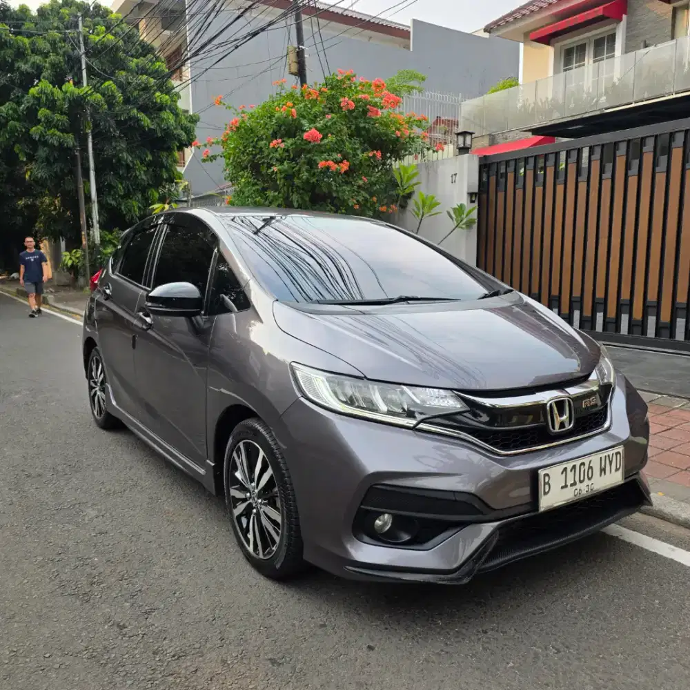 Rapi Sangat Terawat. Antik. Honda Jazz RS 2019 Grey