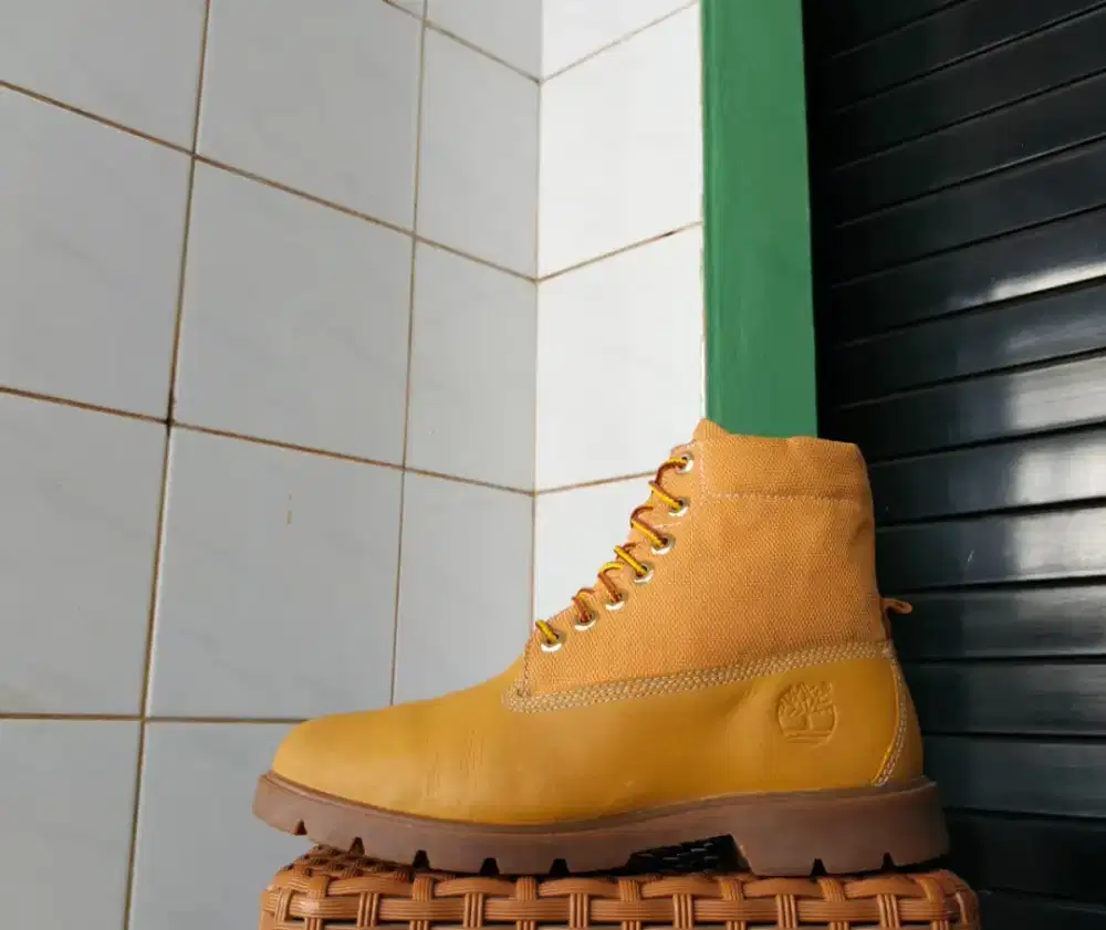 Timberland rolltop yellow size 41 original