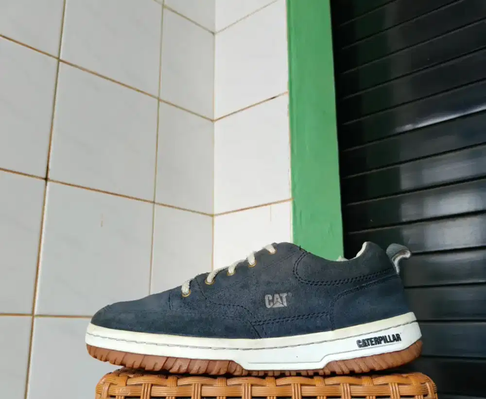 Caterpillar size 42 original