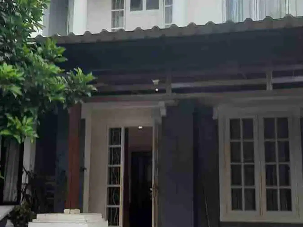 Di sewakan rumah siap huni semi furnished . CitraGran Cibubur.
