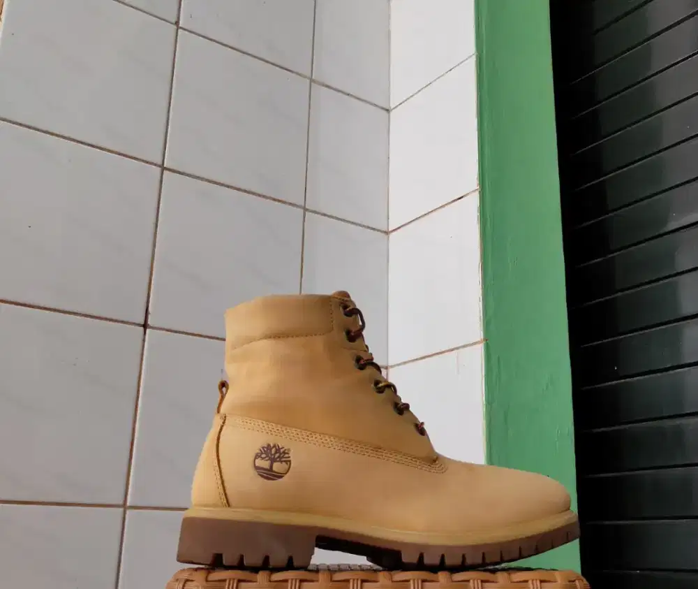 Timberland rolltop yellow size 41 original