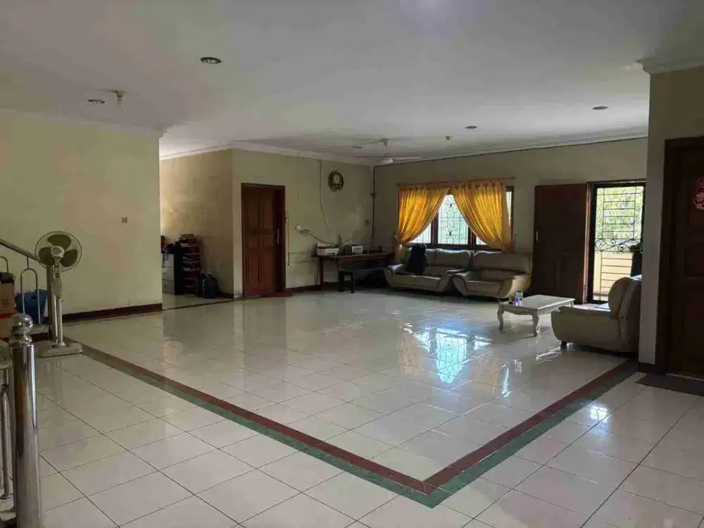 D jual rumah hoek muara Karang
