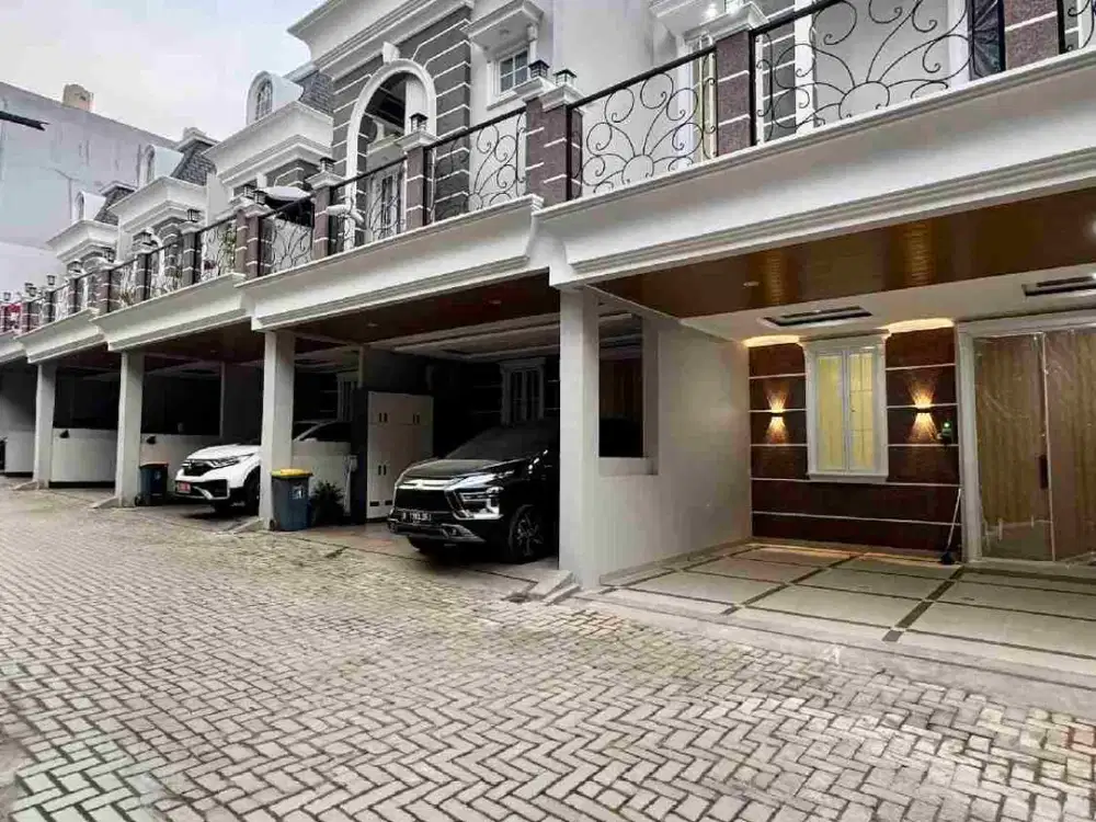 RUMAH MURAH AKSES PINGGIR JALAN DI JAGAKARSA JAKSEL