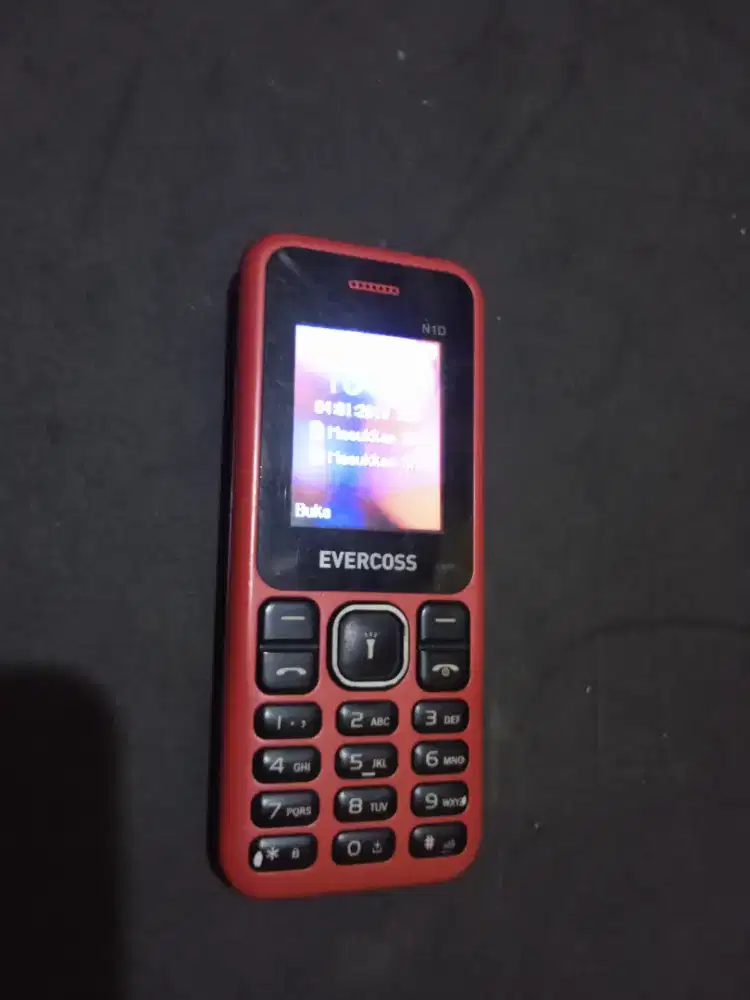 Hp jadul bersenter Evercoss