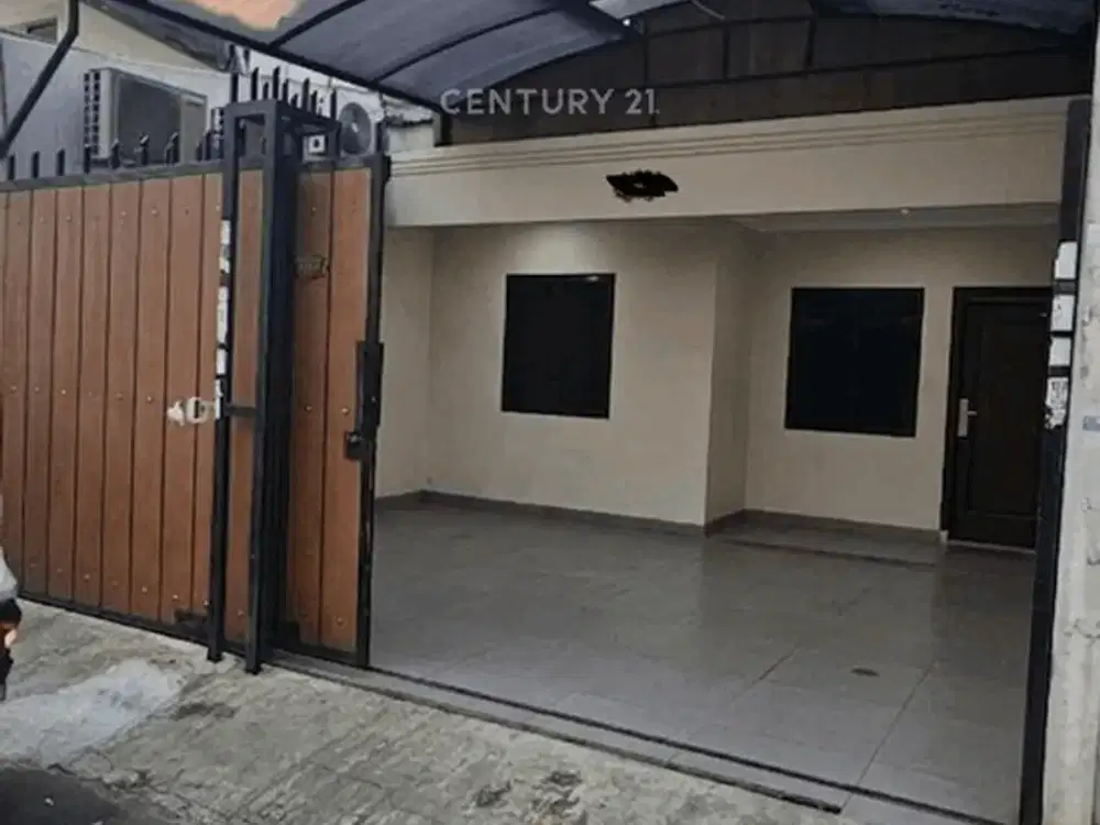 Rumah Semi Furnished Cantik Area Taman Ratu Jakarta Barat