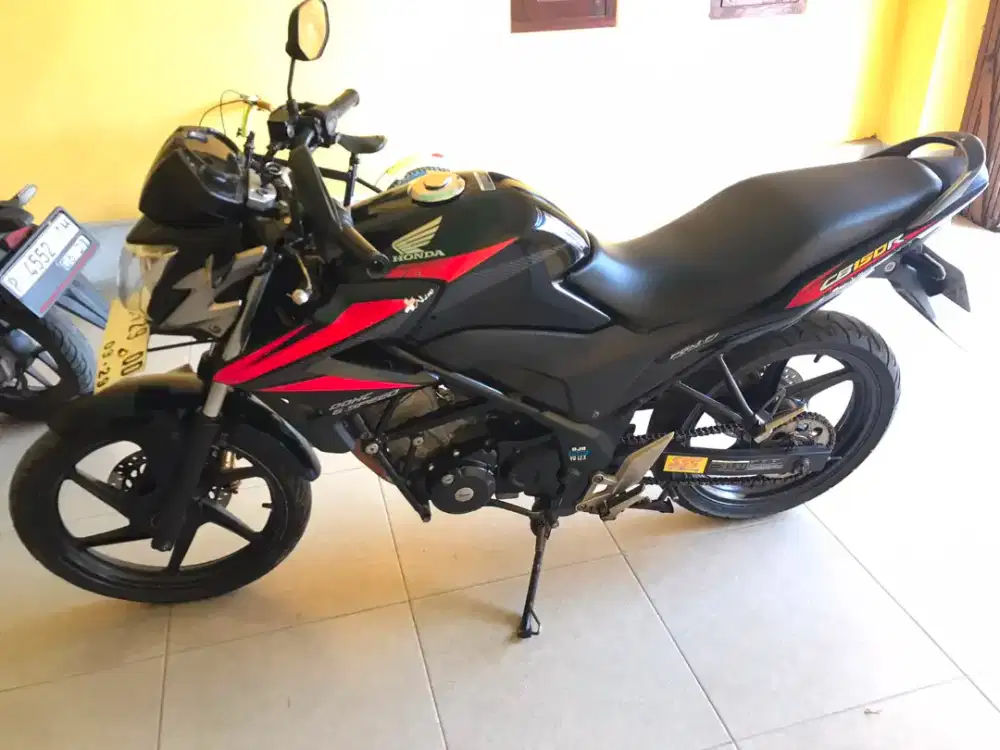 Honda CB150R tahun 2014