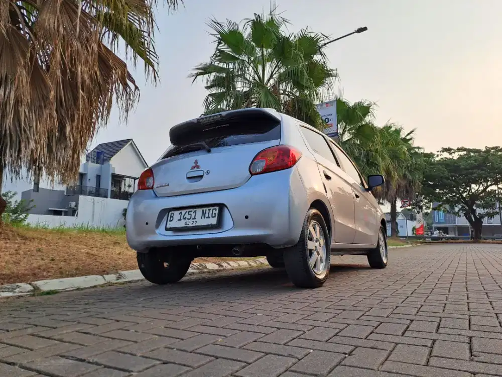 Mitsubishi mirage exceed  2012