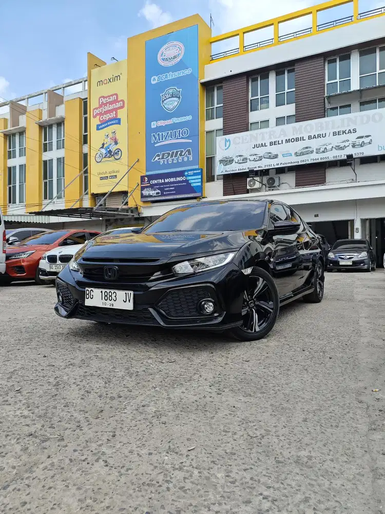 Civic E Hatchback 2018 / 2019 istimewa dp 45 jf
