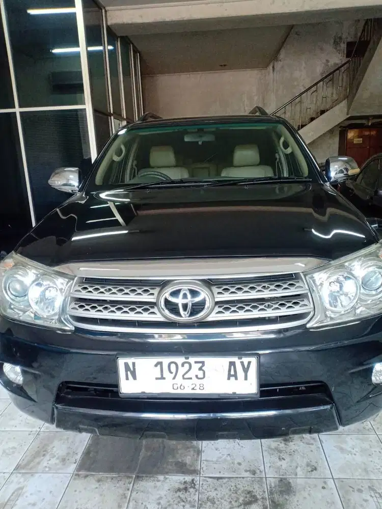 Toyota Fortuner 2009 2.7 G Luxury Bensin AT Matic