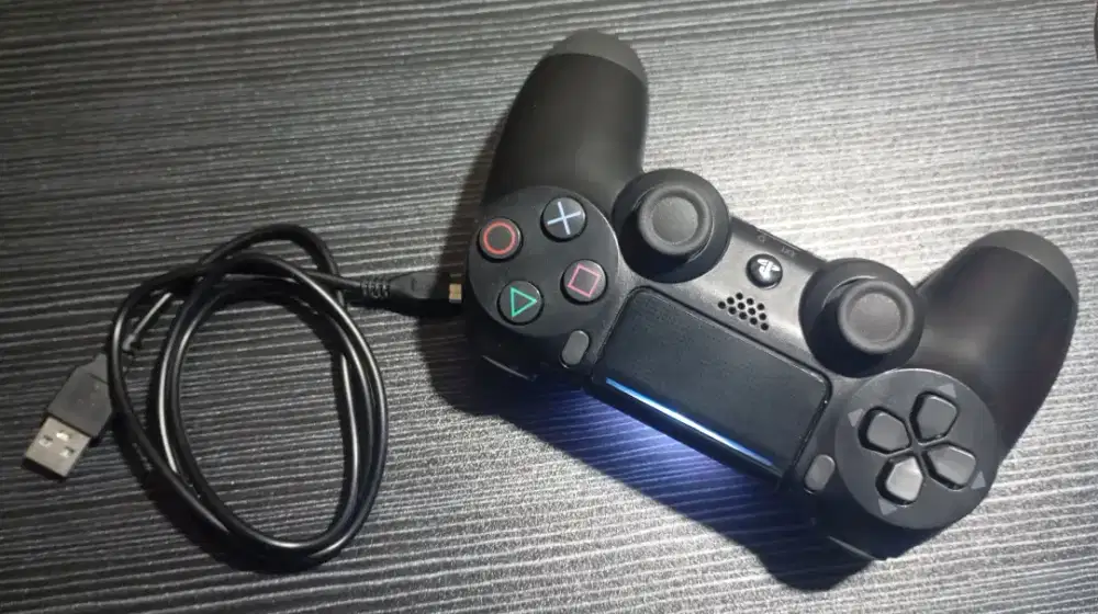 Stik PS4 OP Mulus Pemakaian 1 Bulan LikeNew