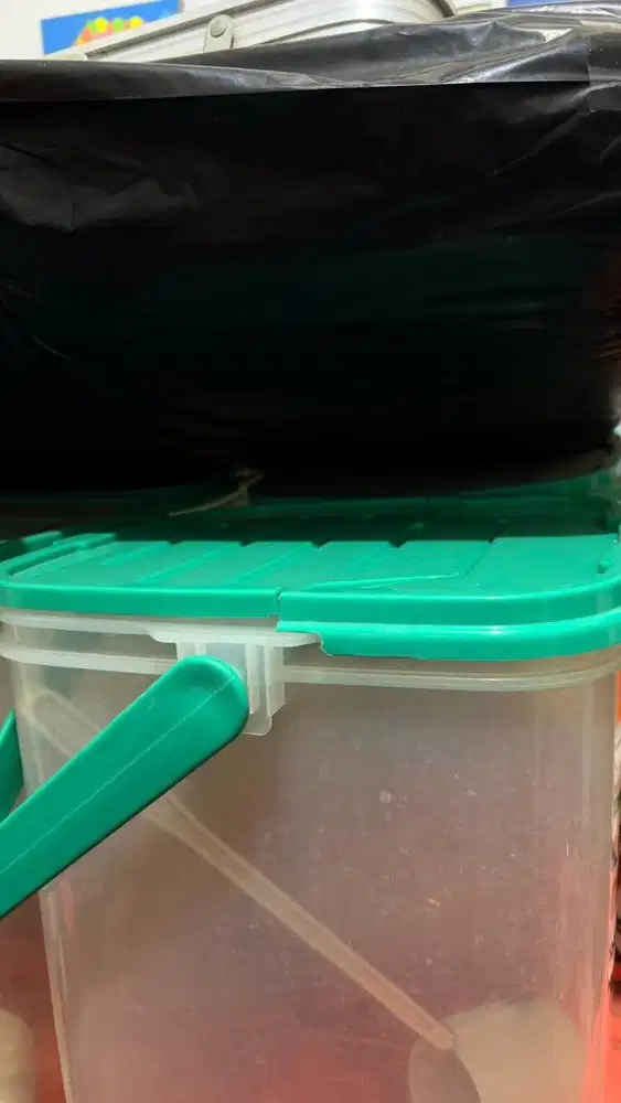 Box minuman /kontainer es