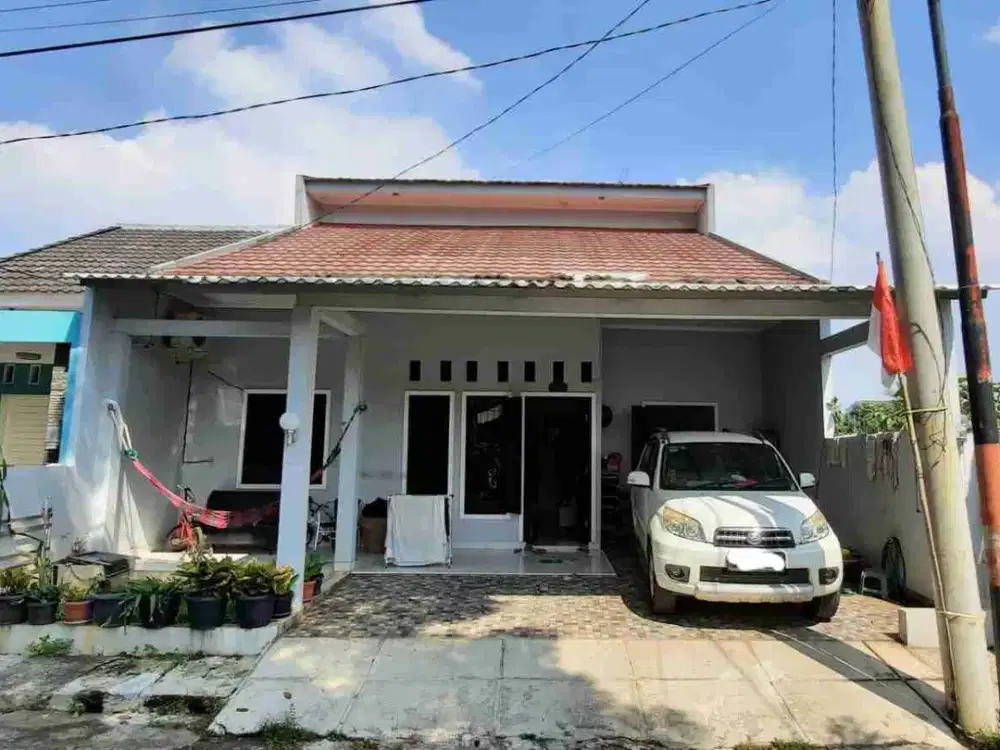 Rumah di purinusa karawaci dekat lippo