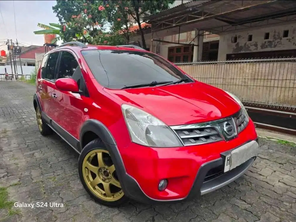 Livina 1.5 X - Gear Automatic 95% Ors Cat ISTW