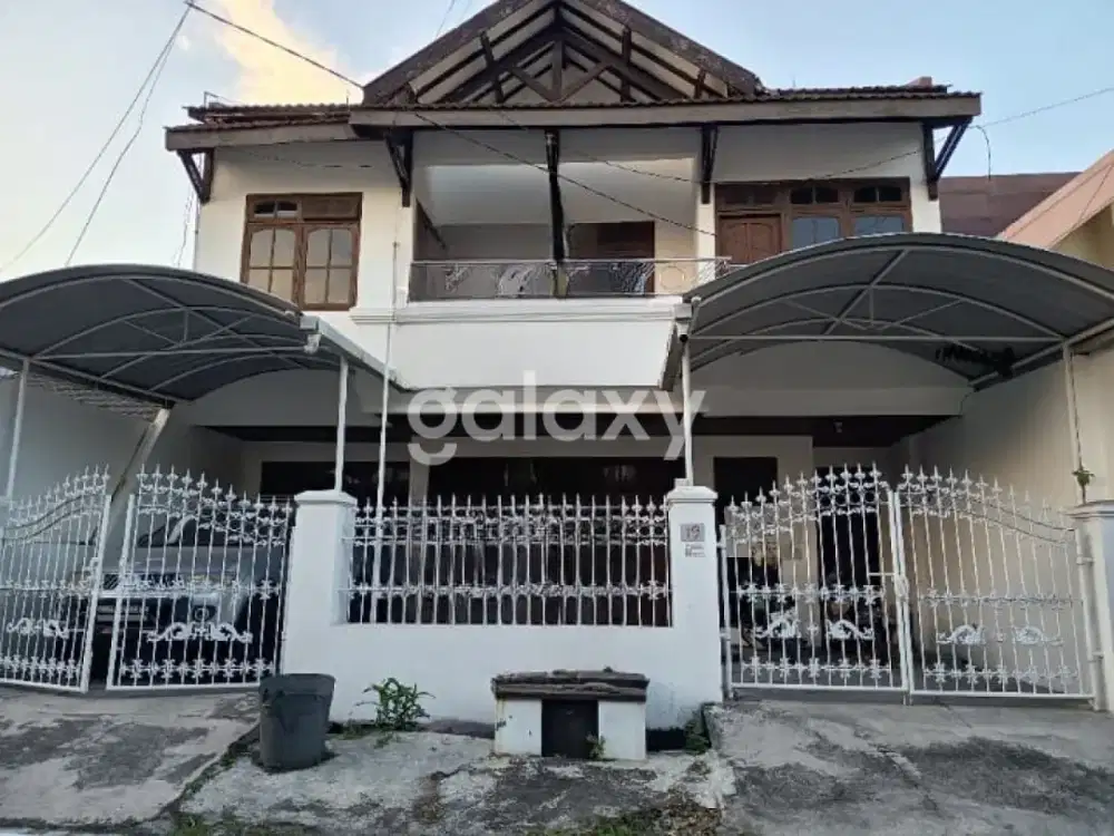 JUAL RUMAH 2 SETENGAH LANTAI, LOKASI STRATEGIS PONDOK NIRWANA MERR