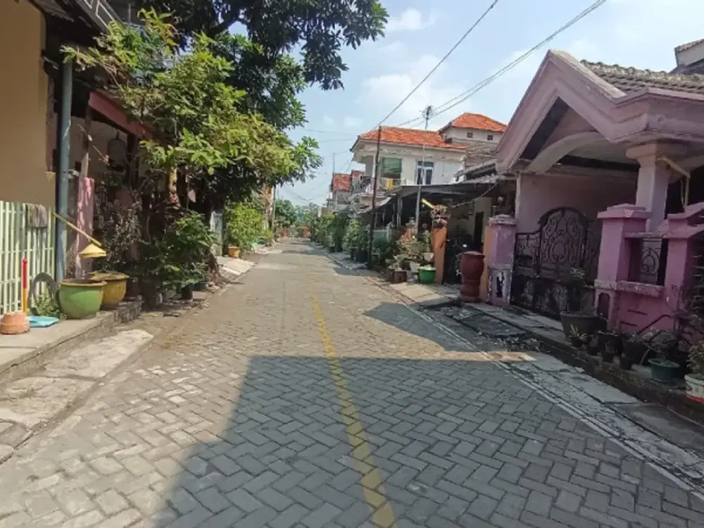 JUAL RUMAH 2 LANTAI PERUMAHAN PERMATA IJEN MOJOKERTO ( 2 RUMAH DIJADIKAN 1)