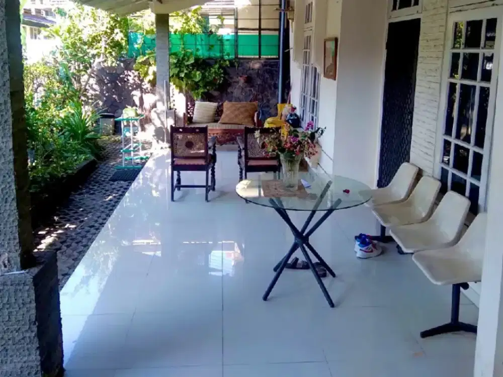 JUAL RUMAH KONDISI BAGUS TERAWAT MANYAR INDAH