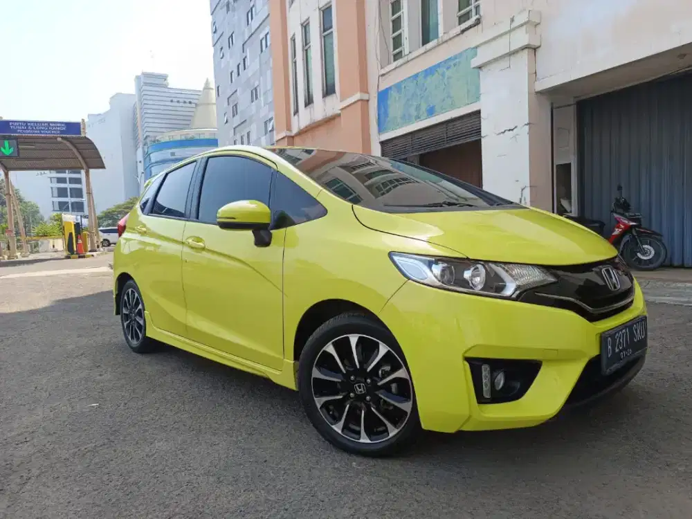 Honda Jazz RS AT 2016 pajak panjang mobil terawat siap pakai