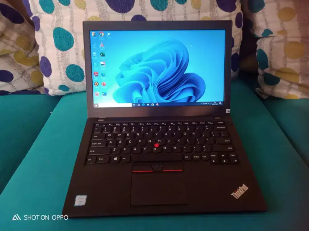 JUAL MURAH LAPTOP LENOVO THINKPAD CORE I5 RAM 8GB LED 13 INCH S