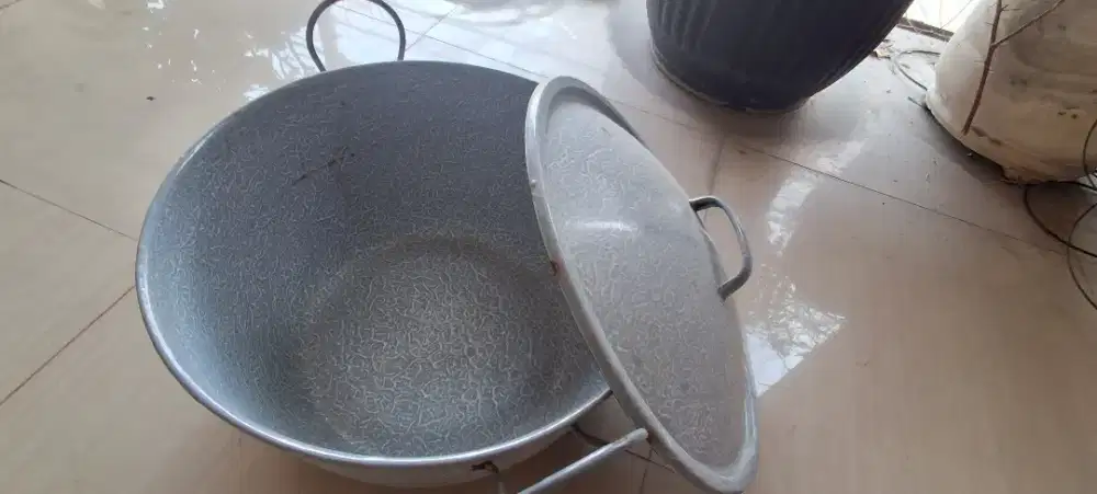 ​Panci Enamel Blurik Sangat Tebal Jumbo 25 Liter Antik Vintage Ori