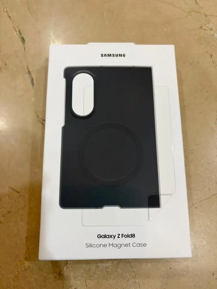 Galaxy Z Fold 8 Silicone Magnet Case BNOB