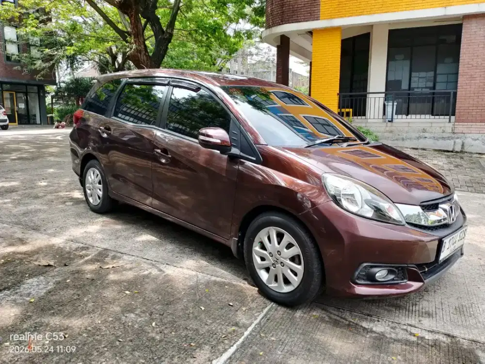 Honda Mobilio 1.5 E manual