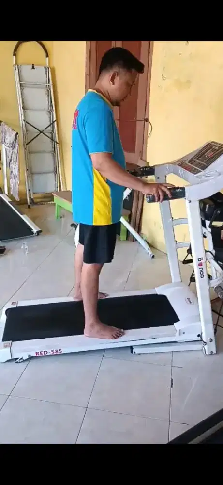 Alat fitness treadmill elektrik 5fungsi bagus