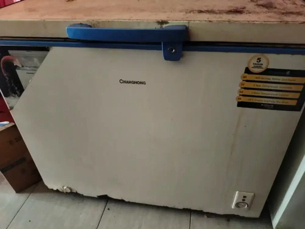 Freezer changhong 200L