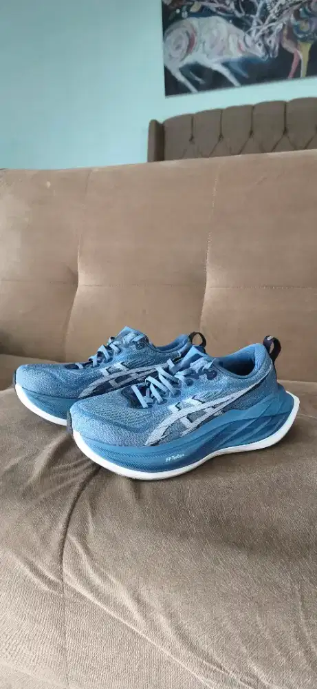 Dijual sepatu Asics FF Turbo+ size 38