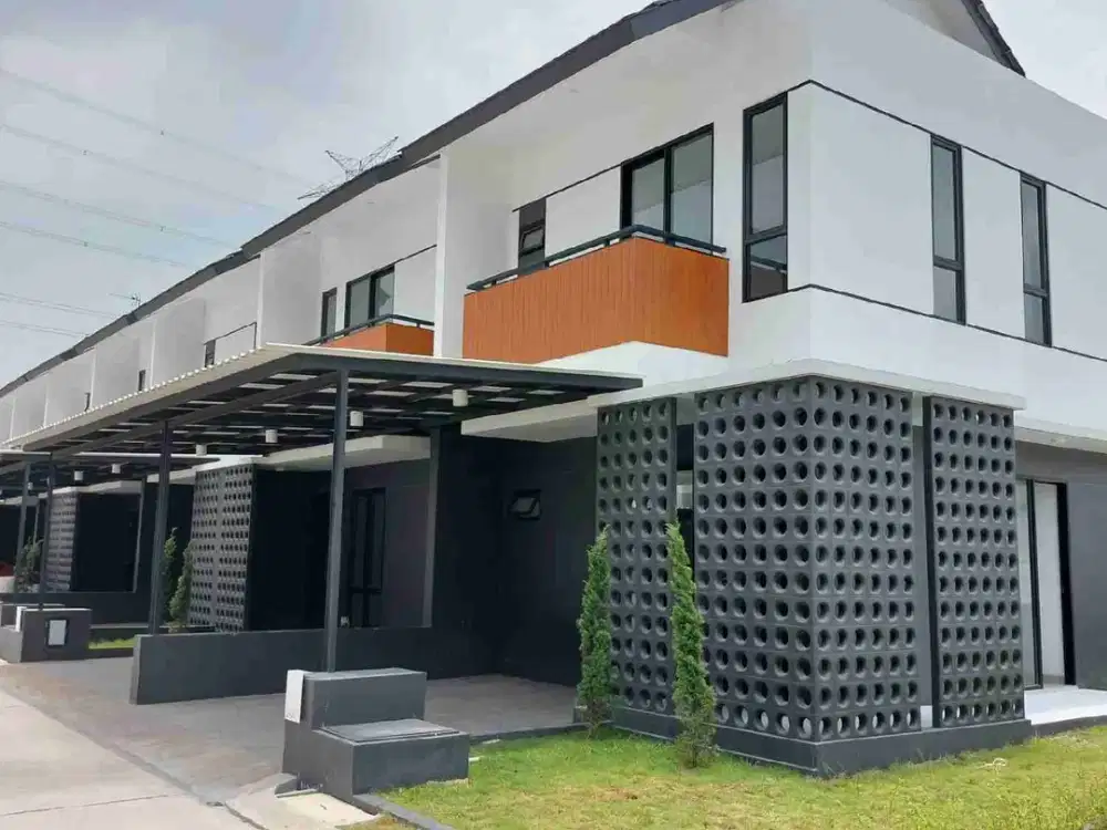 RUMAH STRATEGIS DEKAT STASIUN BEKASI TIMUR