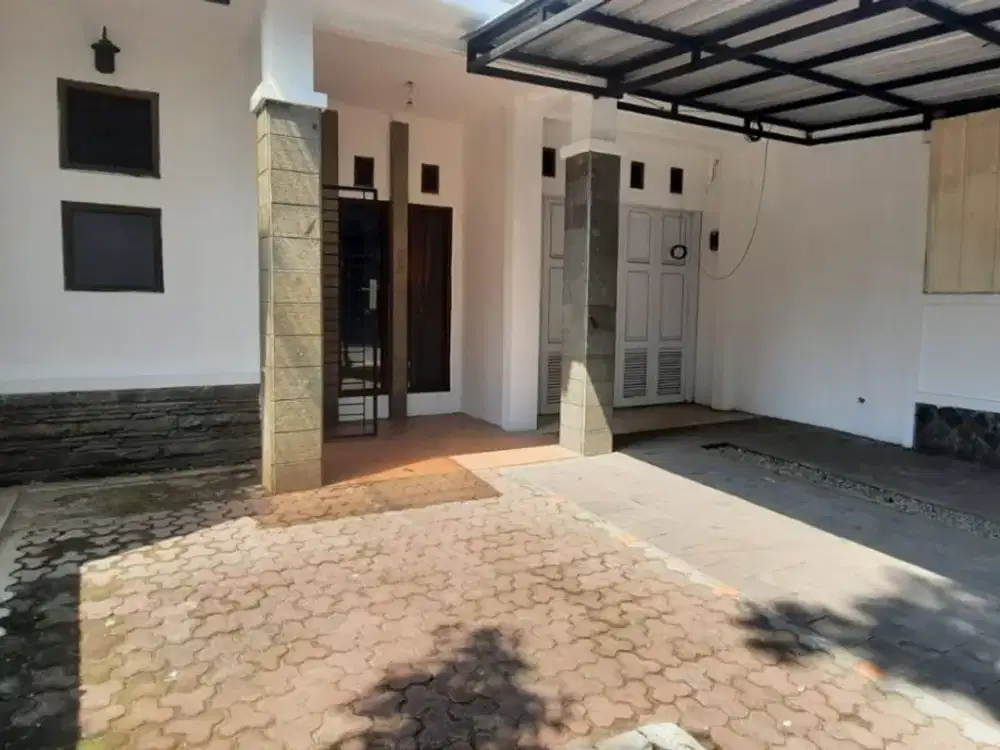 Rumah Minimalis Strategis Siap Huni Dekat Griya Buah Batu Bandung
